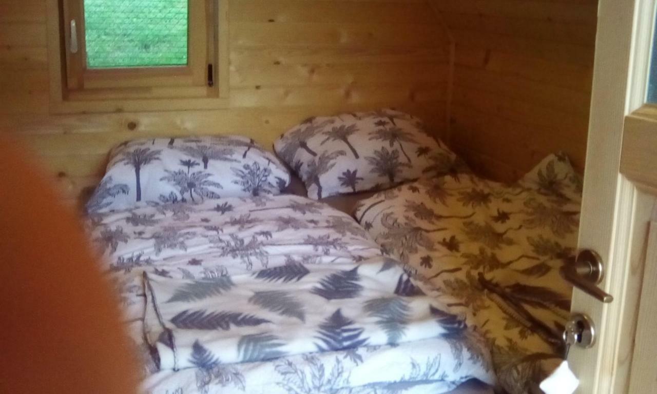 Вілла Farmglamping Planika - Encijan Hrase Екстер'єр фото